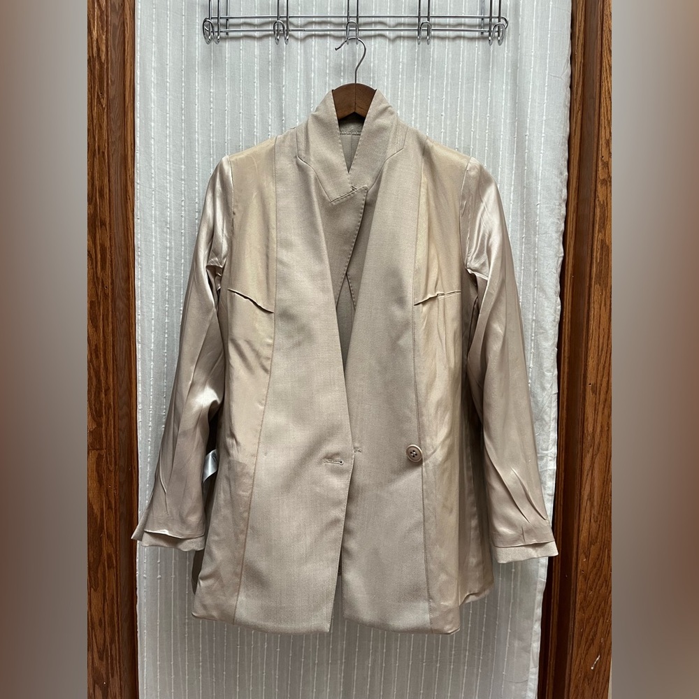 Reiss WOOL DOUBLE BREASTED SUIT
BLAZER IN NEUTRAL size 4 - Picture 5 of 11